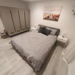 White Shell Apartment *