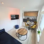 Apartment White Shell