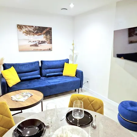 White Shell Apartment
